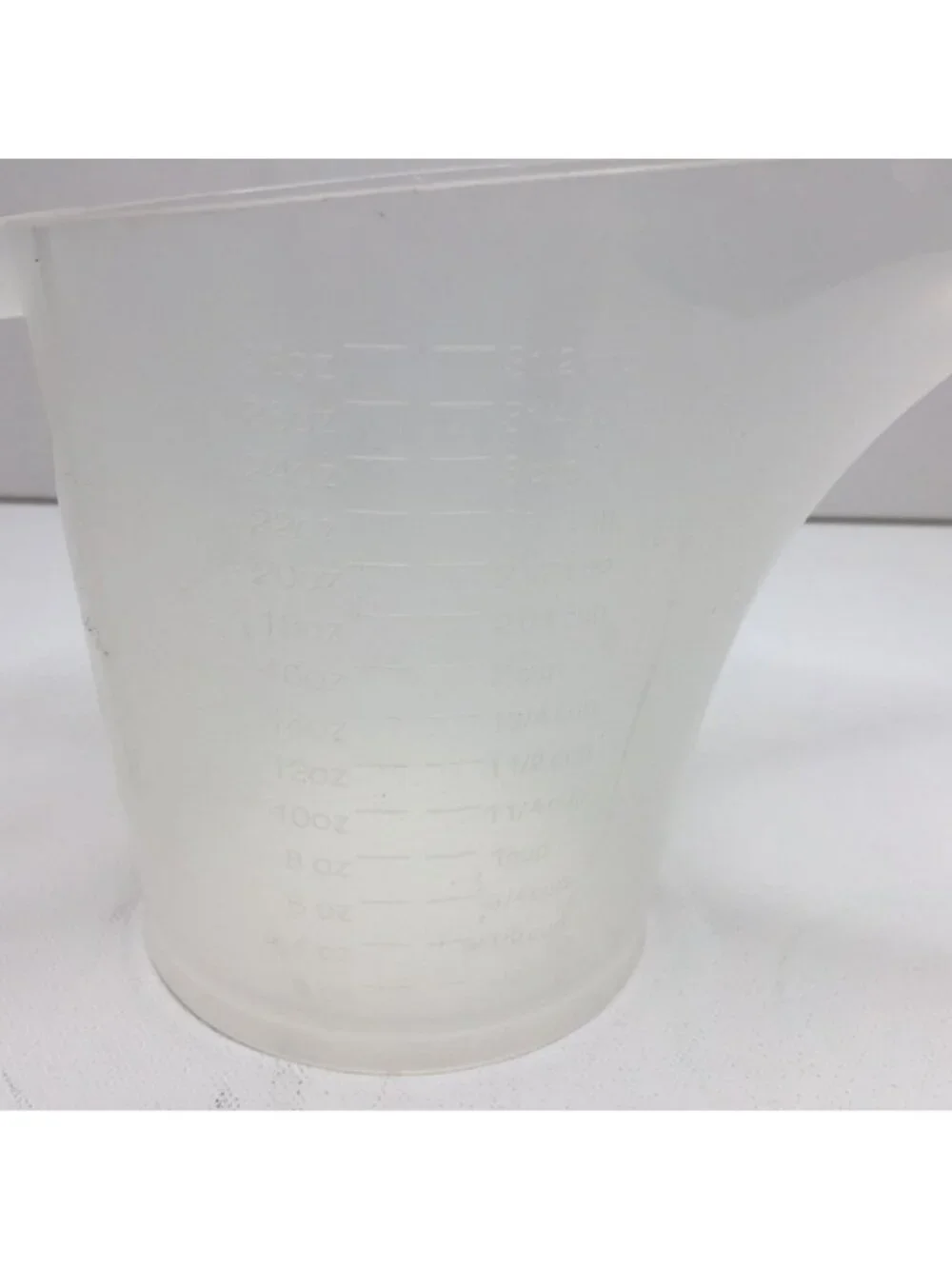 Plastic Measuring Cup Long Spout 3 1/2 Cup 28 Oz 900mL Kitchen Cooking Baking